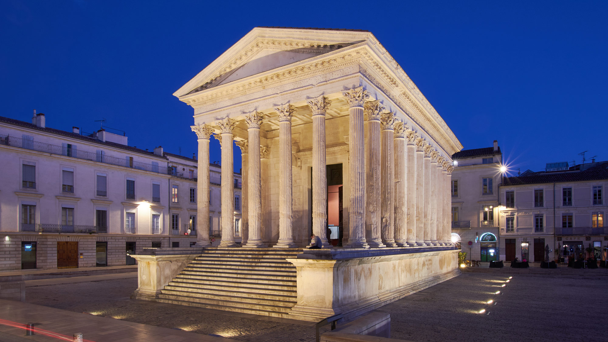Maison Carrée, Nîmes (Photo license: CC BY 2.0)